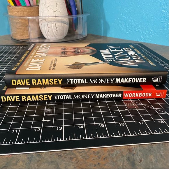 Dave Ramsey Set The Total Money Makeover Hardbound Workbook CD Set NEW! - Picture 4 of 6